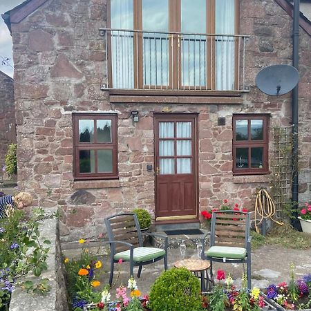 Loch Leven Loft Apartment Milnathort Bagian luar foto