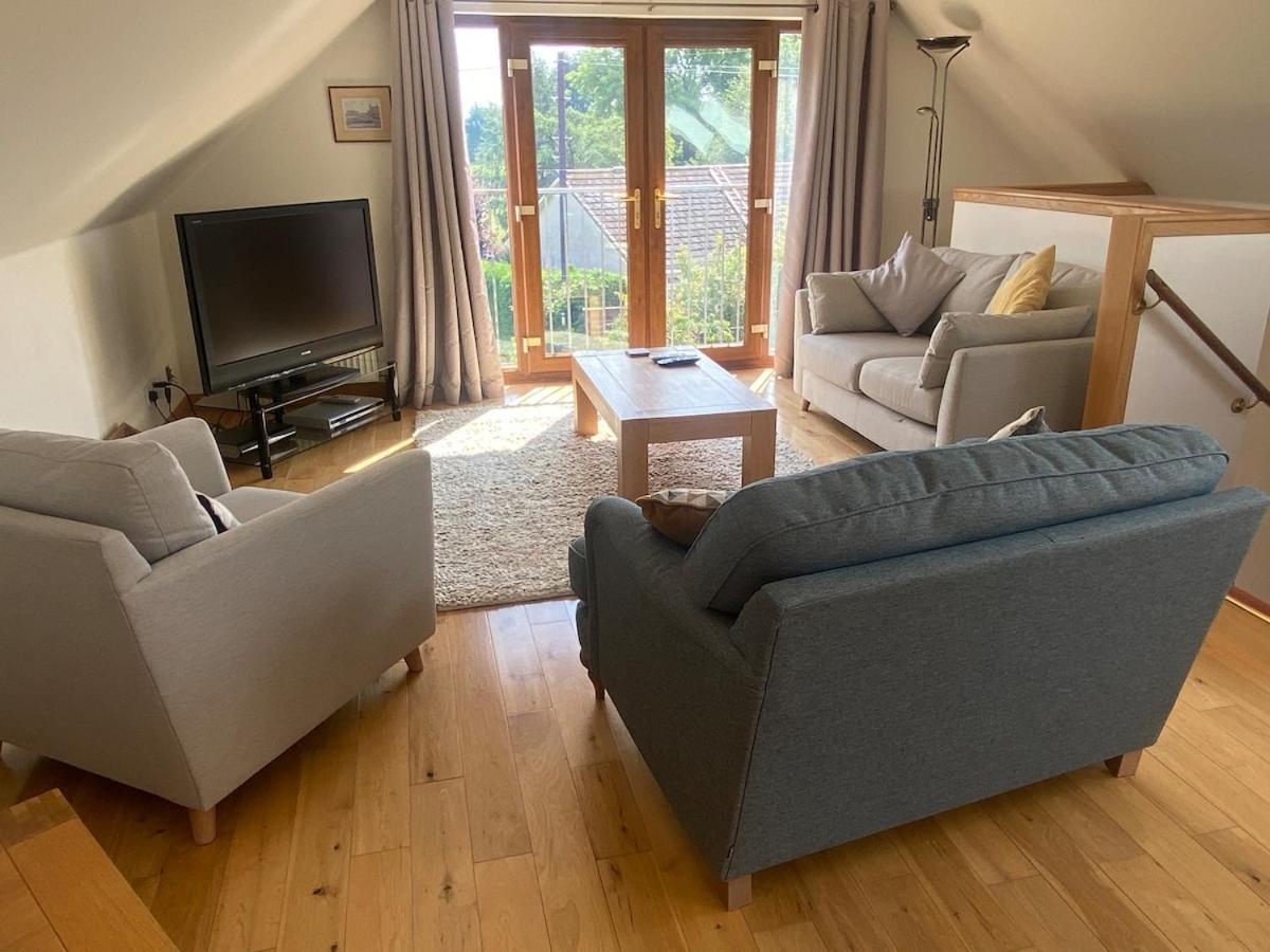 Loch Leven Loft Apartment Milnathort Bagian luar foto